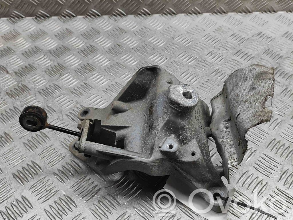 Audi Q7 4M Suport motor 