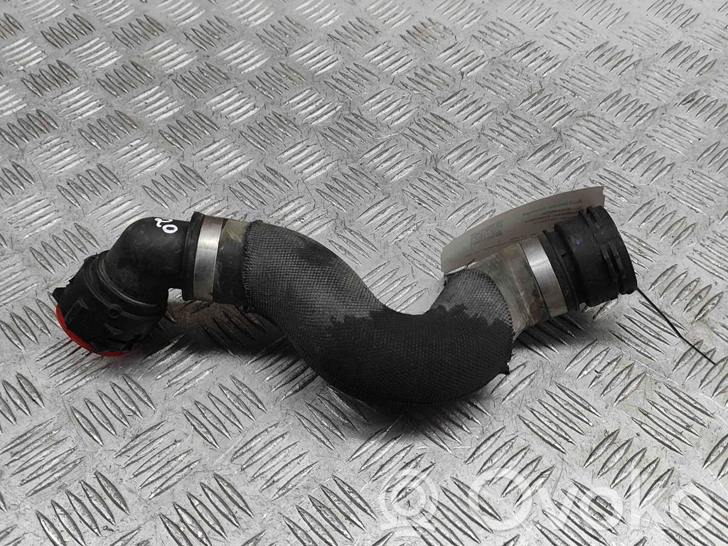 Audi Q7 4M Conductă/furtun lichid de răcire motor 