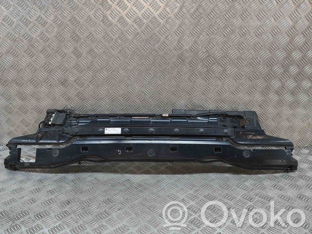 BMW 5 F10 F11 Staffa di rinforzo montaggio del paraurti posteriore 