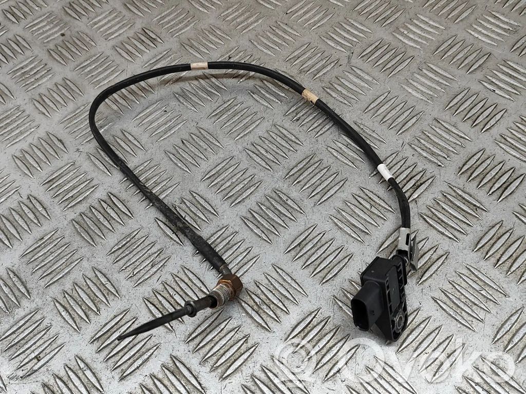 Nissan Qashqai J12 Öltemperatur Sensor Fühler Geber 