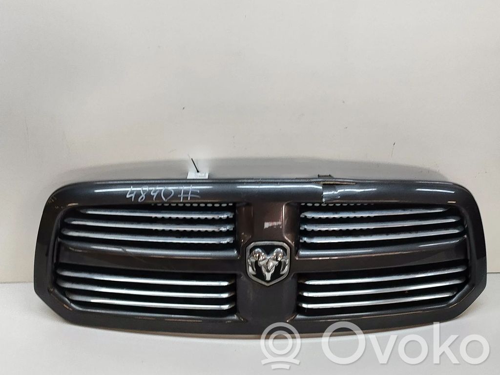 Dodge RAM 1500 DS Front grill 