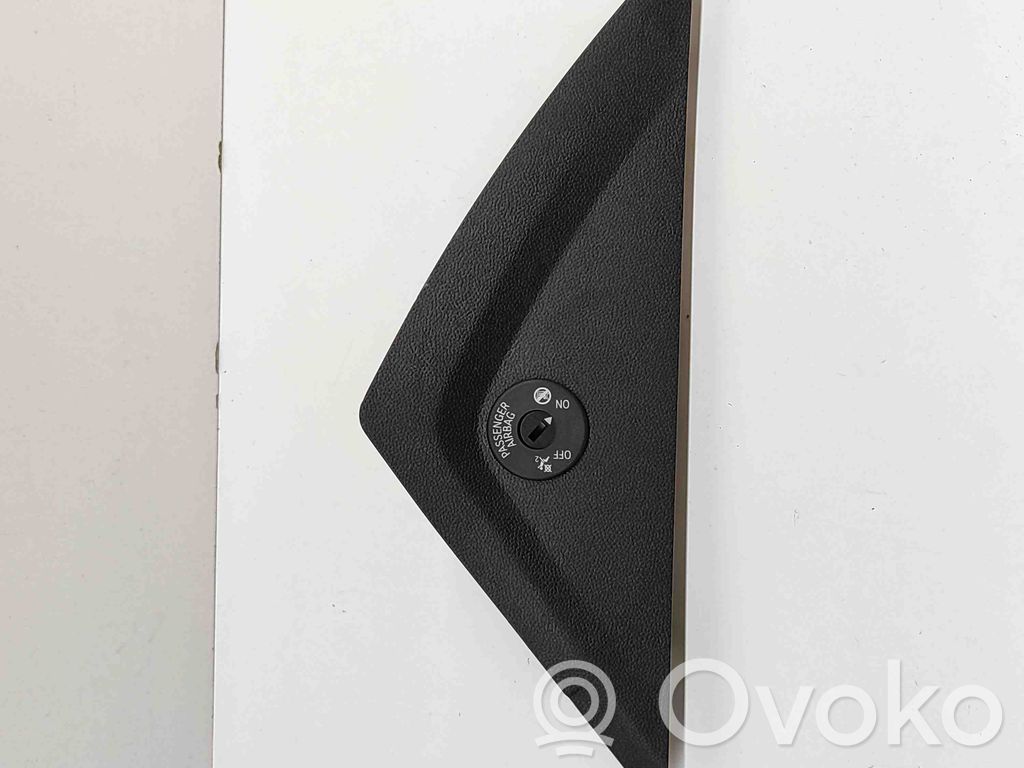 Moldura del extremo lateral de panel   9490701