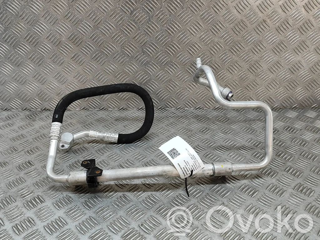 BMW iX Conductă/furtun aer condiționat (A/C) 