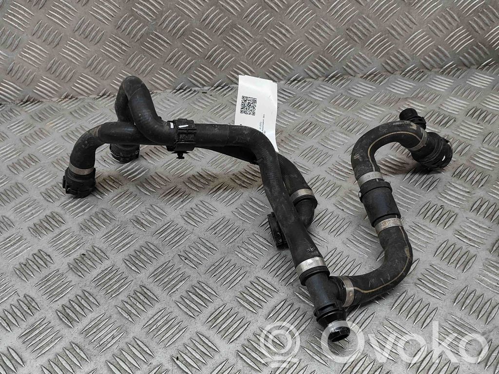 BMW iX Engine coolant pipe/hose 