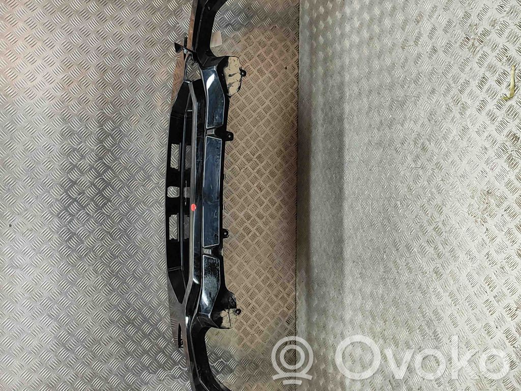 BMW X4 G02 Moldura inferior del parachoques trasero 