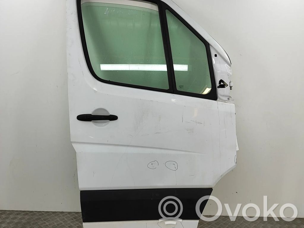 Mercedes-Benz Sprinter W906 Puerta delantera 