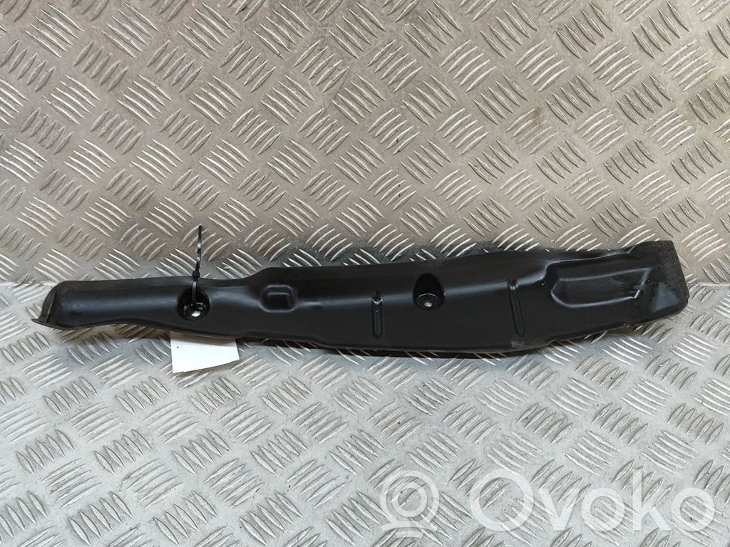 Audi A4 S4 B9 8W Rivestimento dell’estremità del parafango 