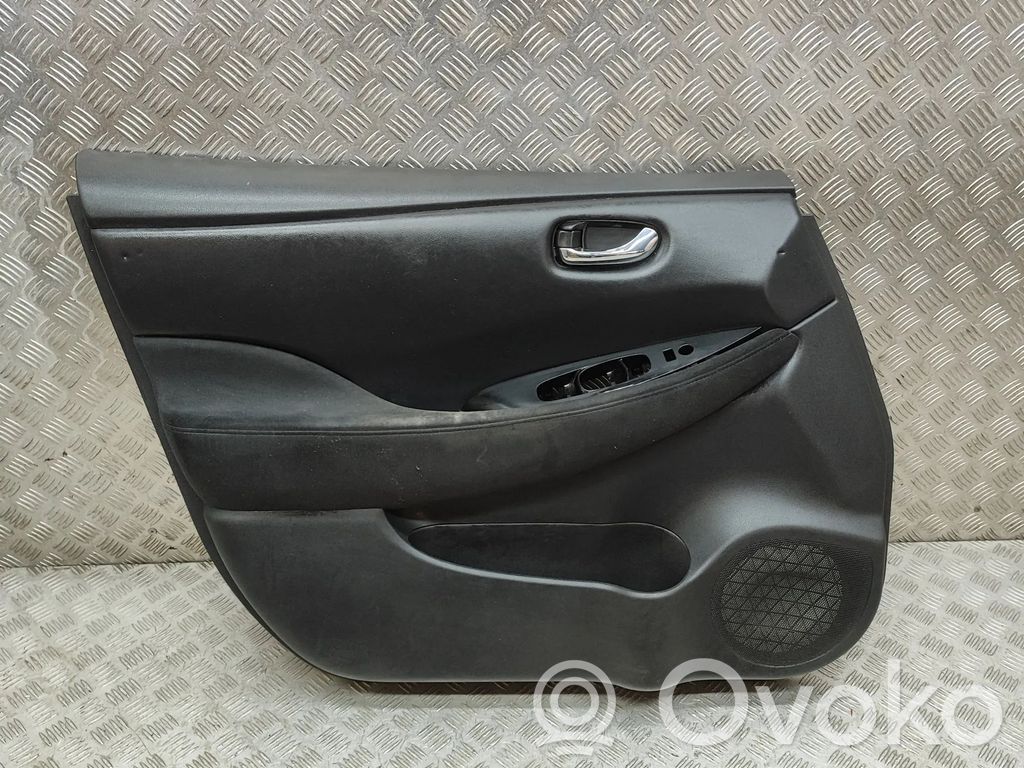 Nissan Leaf I (ZE0) Boczki / Poszycie drzwi przednich 