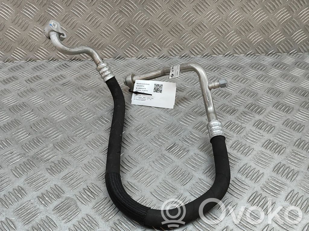 Ilmastointilaitteen putki (A/C)   6841355