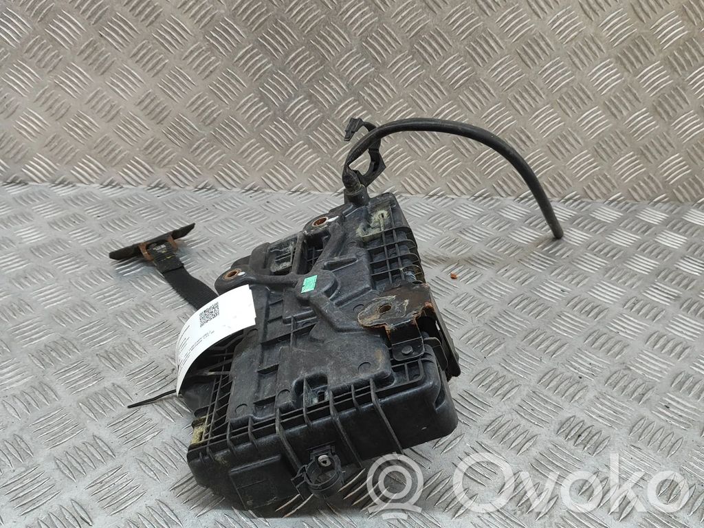 Fiat Doblo Akumulatora kaste 