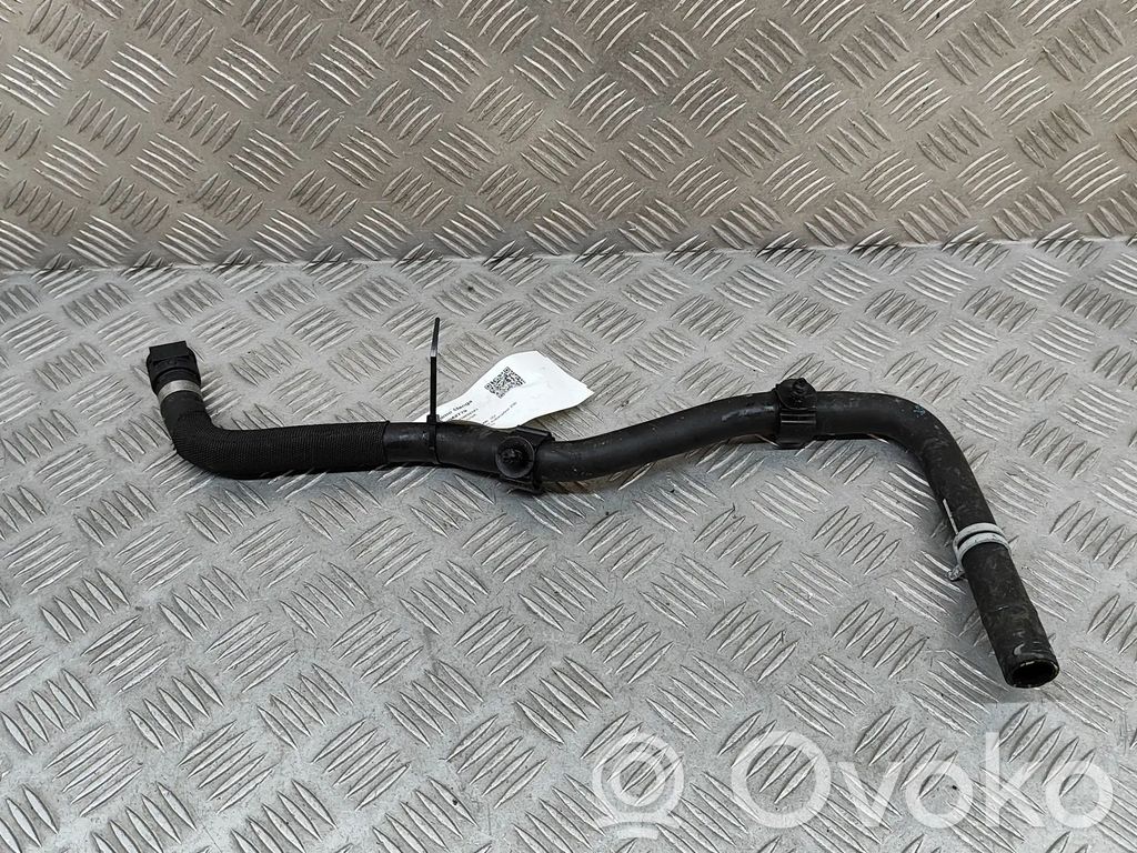 BMW X2 U10 Conductă/furtun lichid de răcire motor 