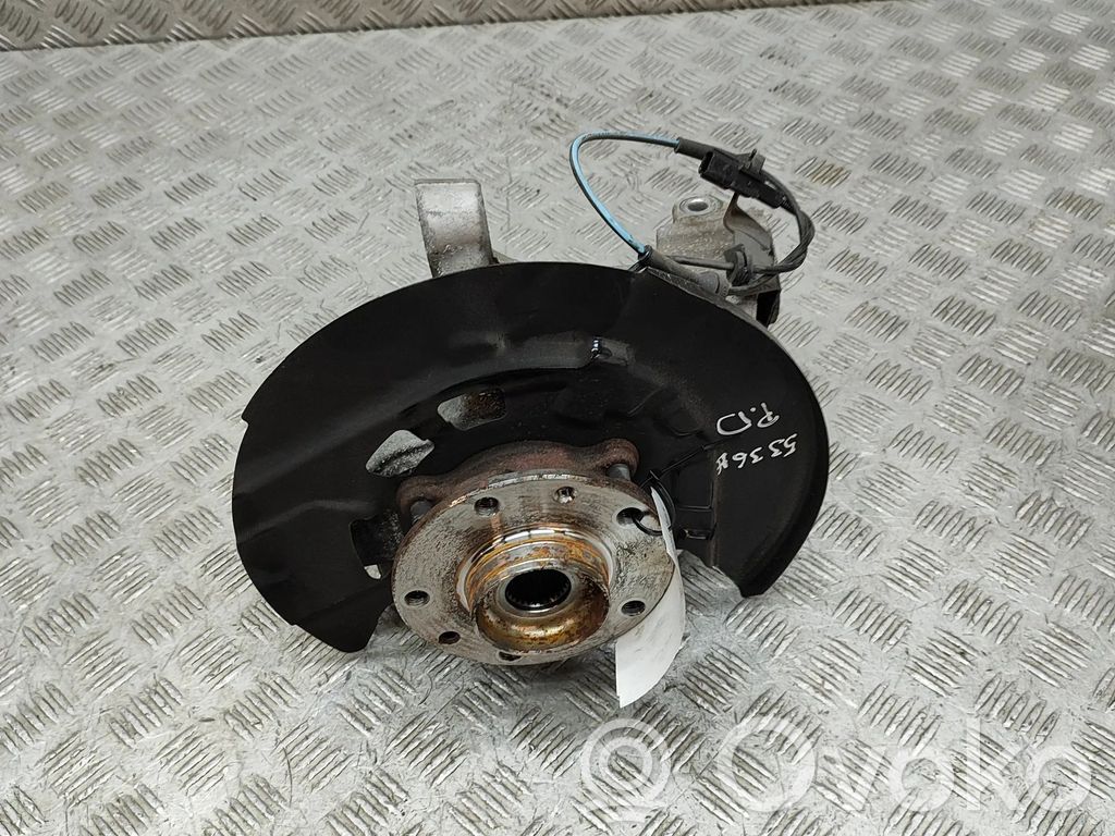 Nissan Qashqai J12 Cubo de rueda delantera 