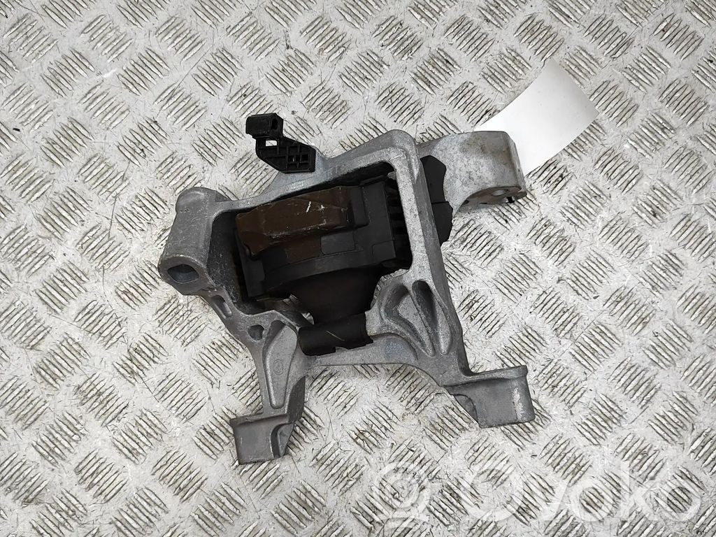 Support de moteur, coussinet   K15639060