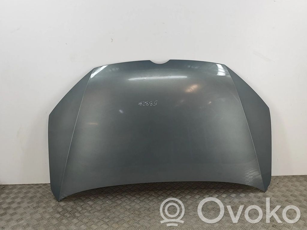 Volkswagen Sharan Konepelti