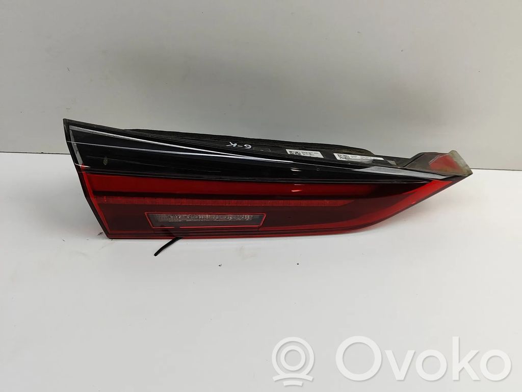 BMW i4 Tailgate rear/tail lights 