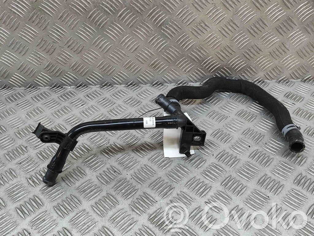 Audi Q8 Engine coolant pipe/hose 