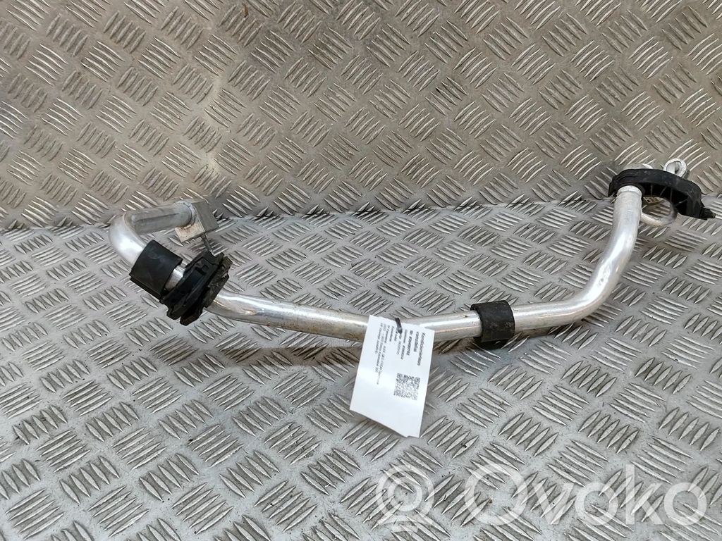 Audi Q8 Ilmastointilaitteen putki (A/C) 