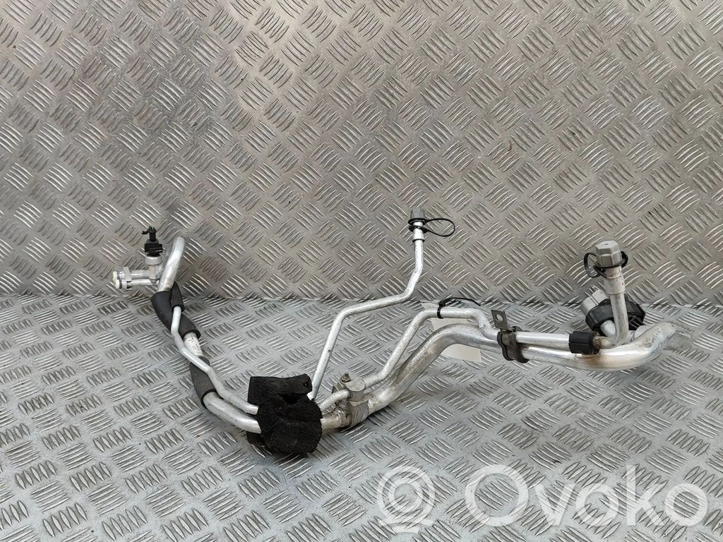 Land Rover Discovery Sport Ilmastointilaitteen putki (A/C) 