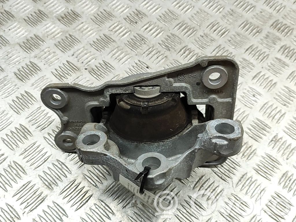 Engine mount bracket   32255204