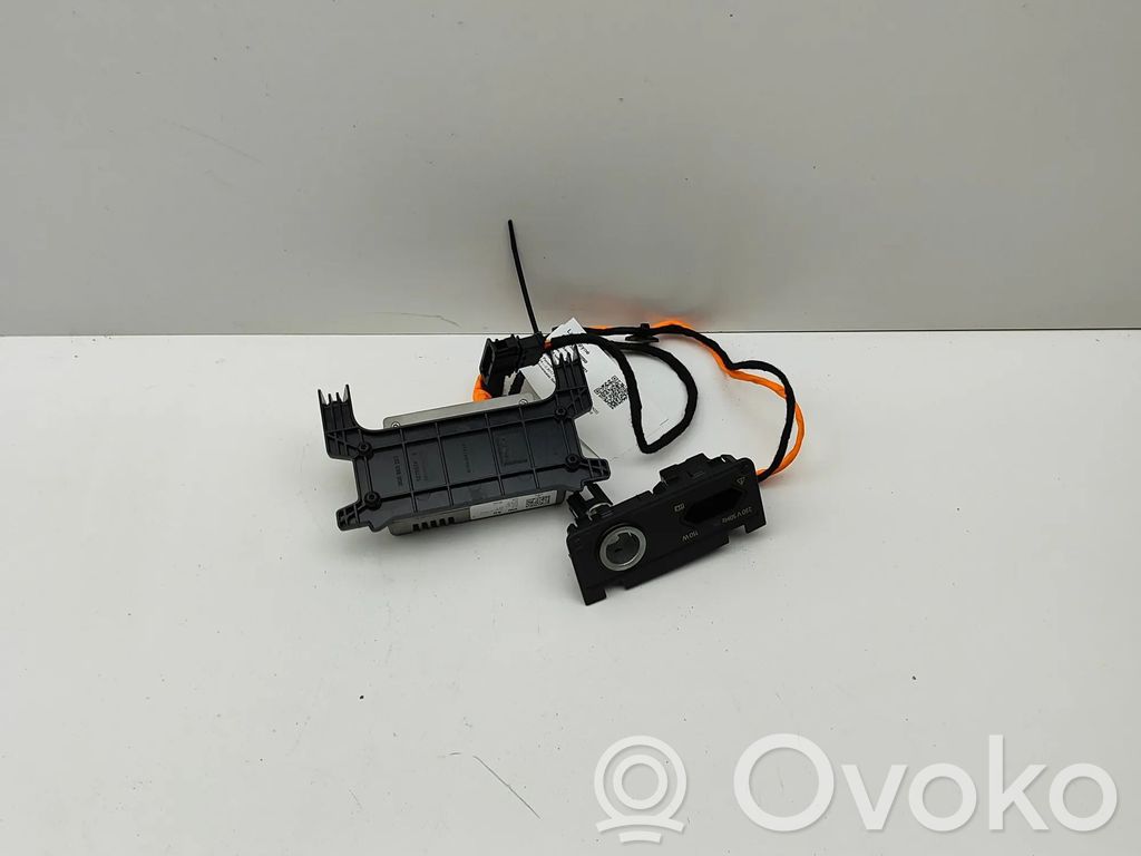 Volkswagen PASSAT B8 Inversor/convertidor de voltaje 