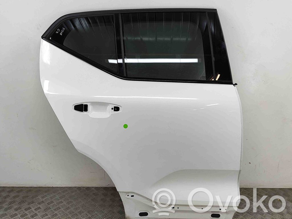 Volvo XC40 Galinės durys 