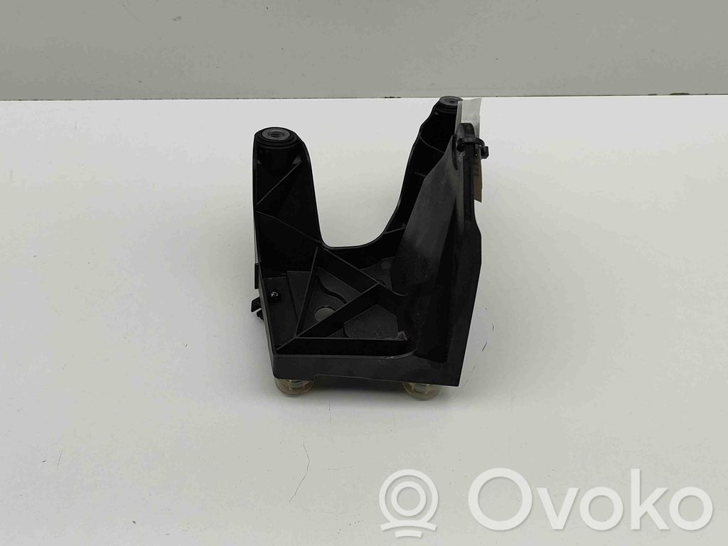 Skoda Enyaq iV Supporto pompa ABS 