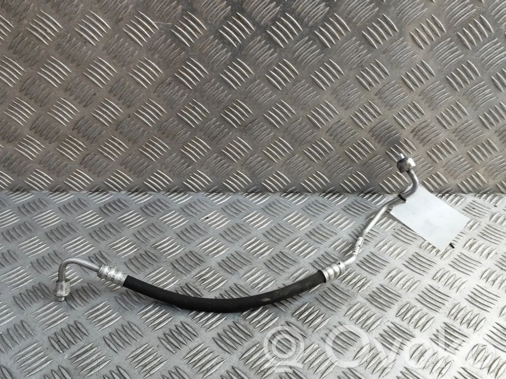 Ilmastointilaitteen putki (A/C)   A2138305100