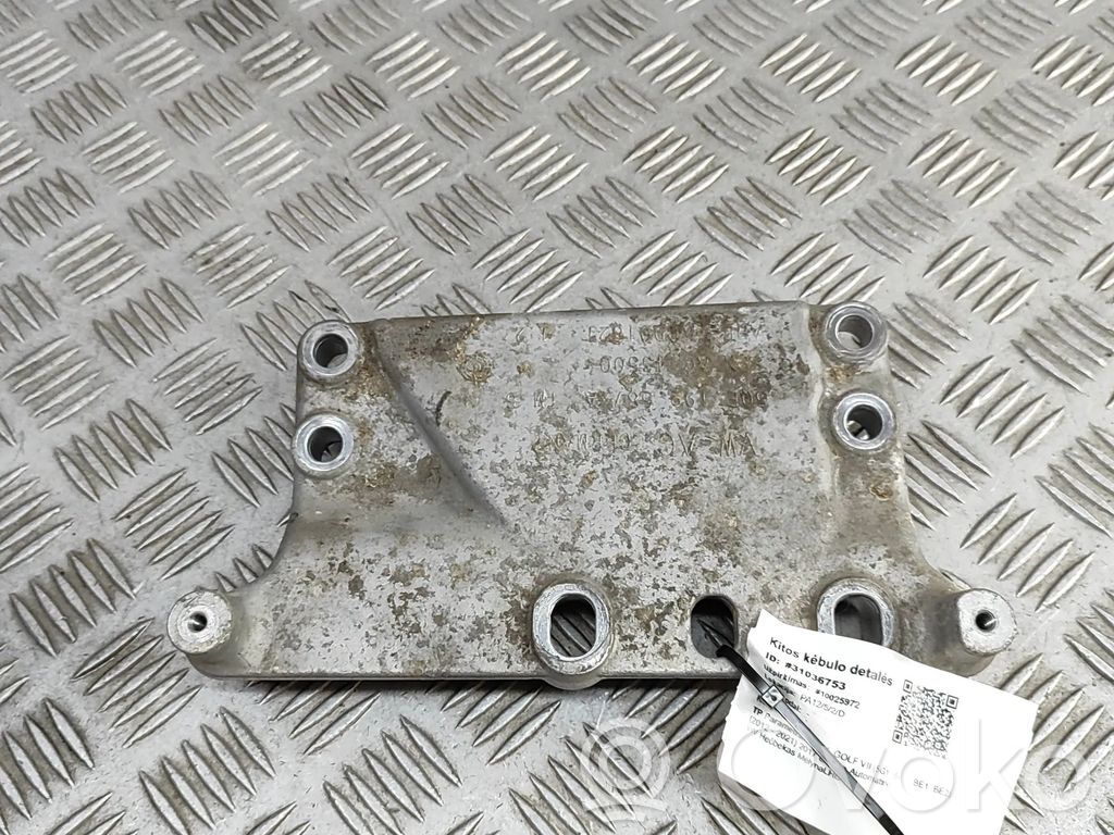 Volkswagen Golf VII Engine mounting bracket 