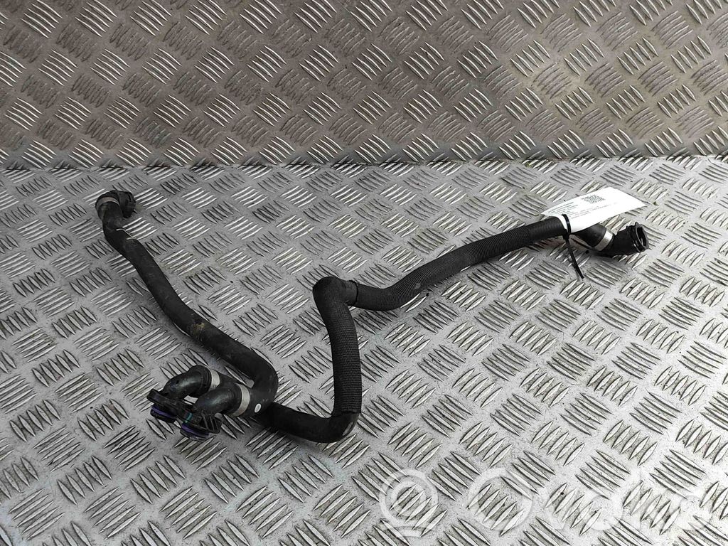 BMW 3 G20 G21 Conductă/furtun lichid de răcire motor 