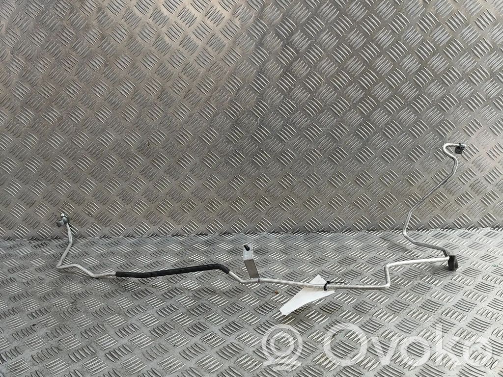 Nissan Patrol Y61 Ilmastointilaitteen putki (A/C) 