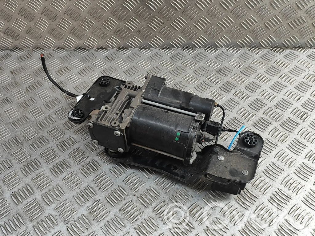 BMW X6 E71 Compresor/pompă suspensie pneumatică 