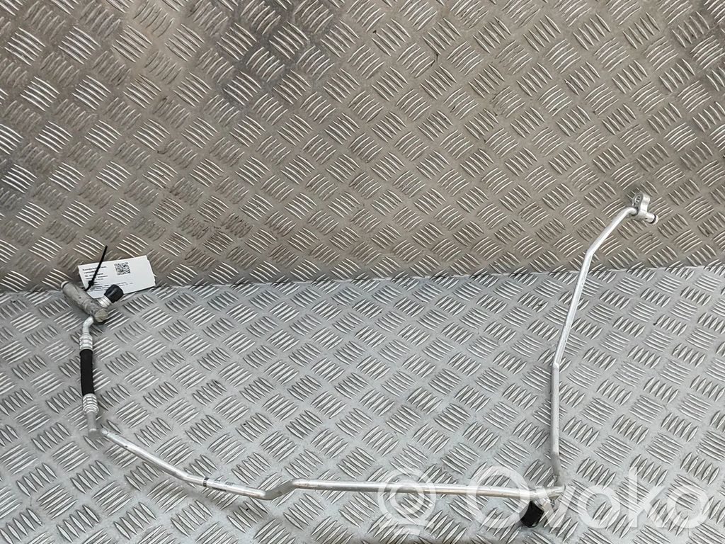 BMW Z4 E89 Ilmastointilaitteen putki (A/C) 