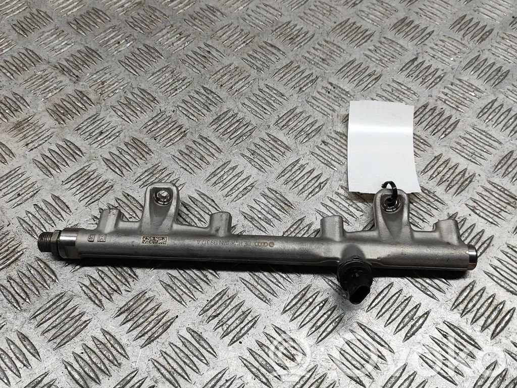 Audi A5 Tubo principal de alimentación del combustible 