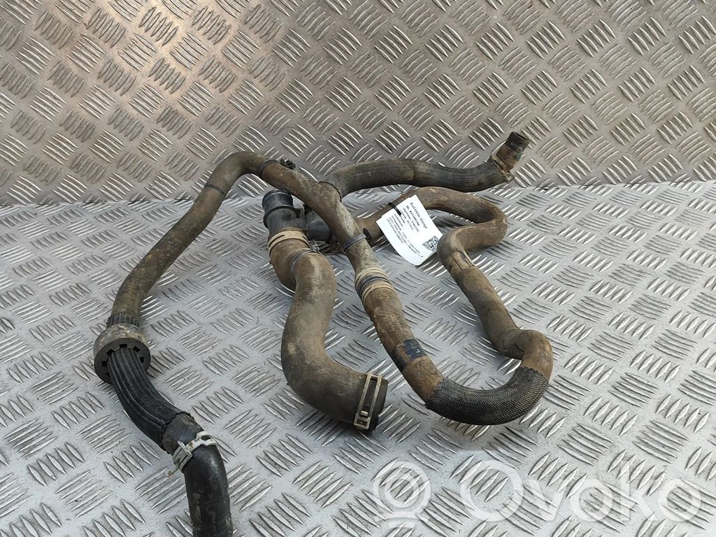 Ford Transit VII Moottorin vesijäähdytyksen putki/letku 
