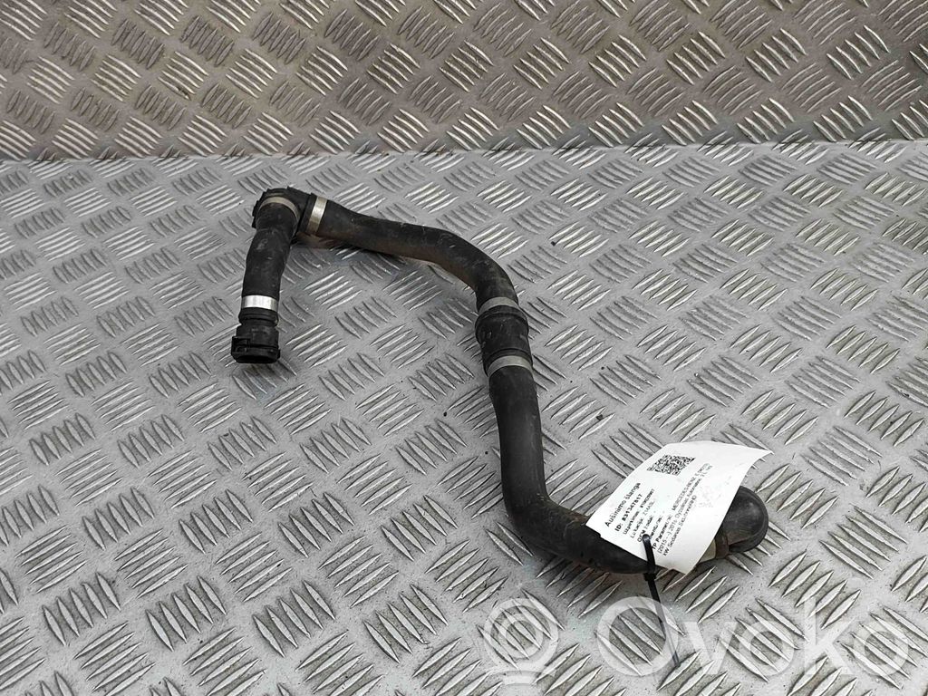 Mercedes-Benz E W213 Tubo flessibile del liquido di raffreddamento del motore 