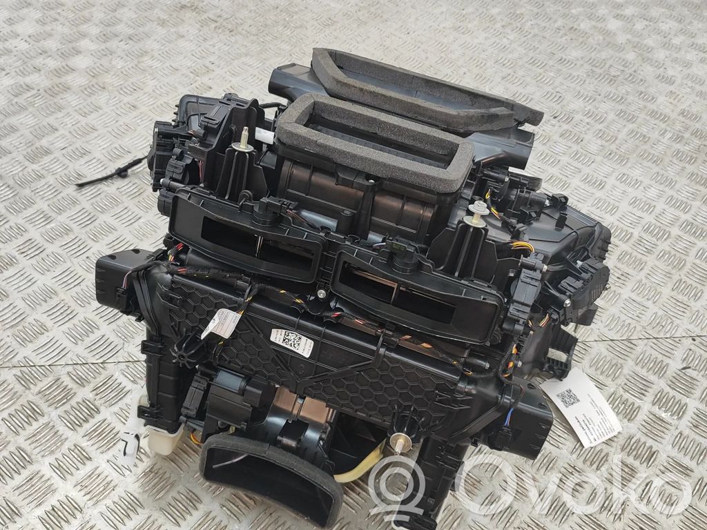 BMW 5 G60 G61 Ansamblu cutie climatizare interioară 