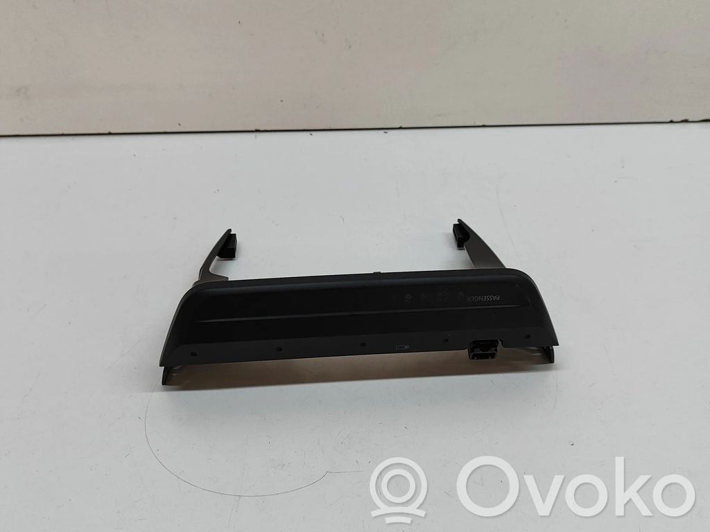 Mazda CX-30 Passenger airbag on/off switch 