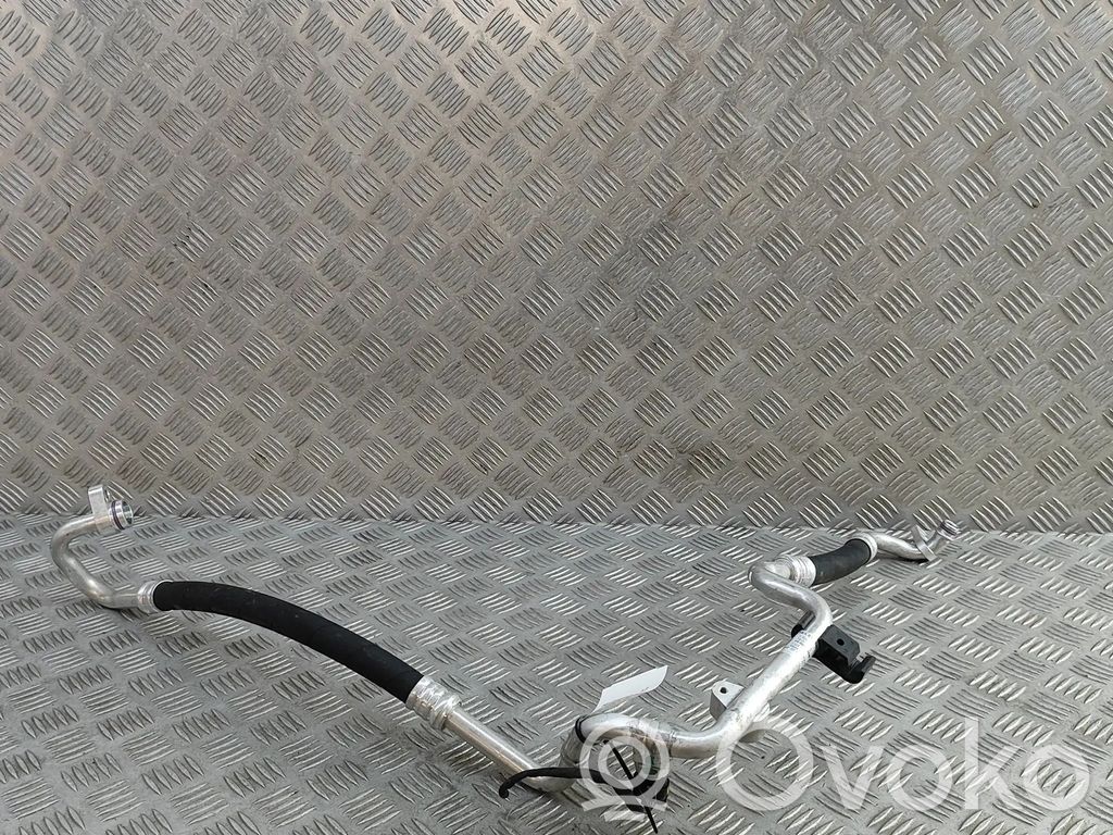 Skoda Enyaq iV Ilmastointilaitteen putki (A/C) 