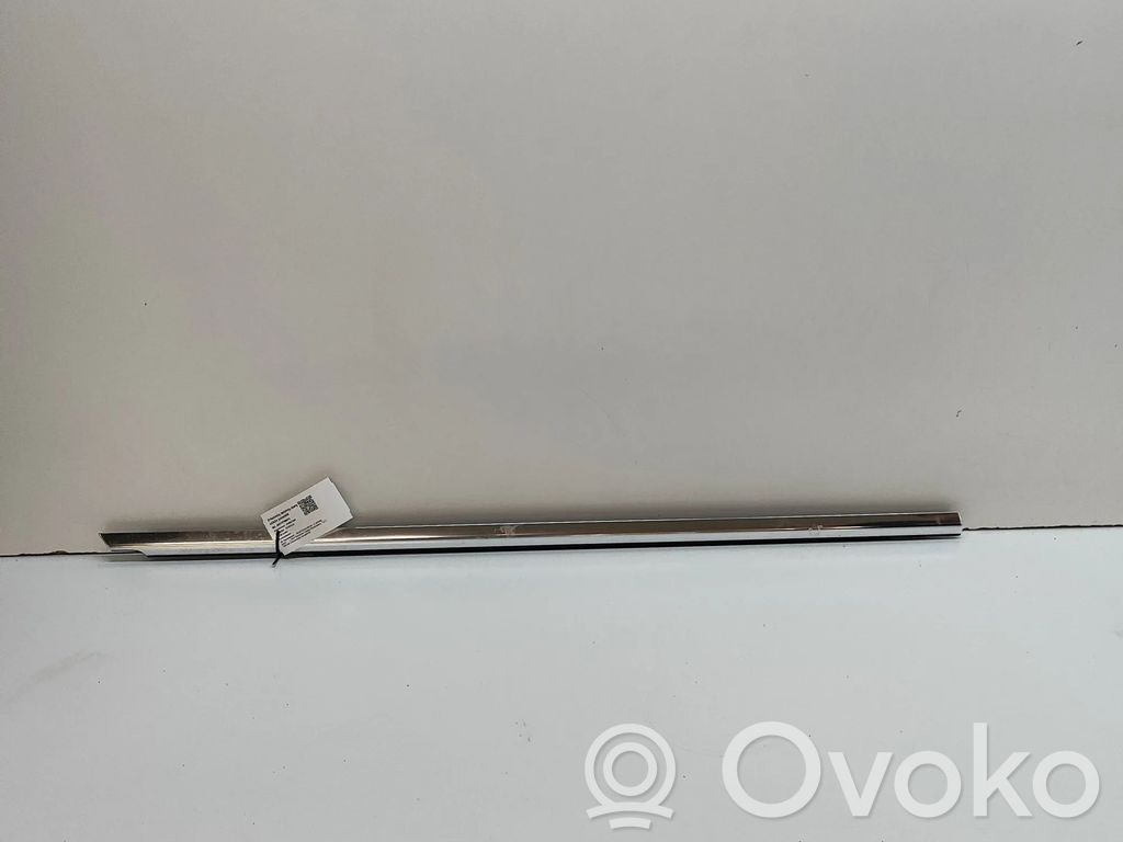 Mercedes-Benz C W206 Listwa / Uszczelka szyby drzwi przesuwanych 
