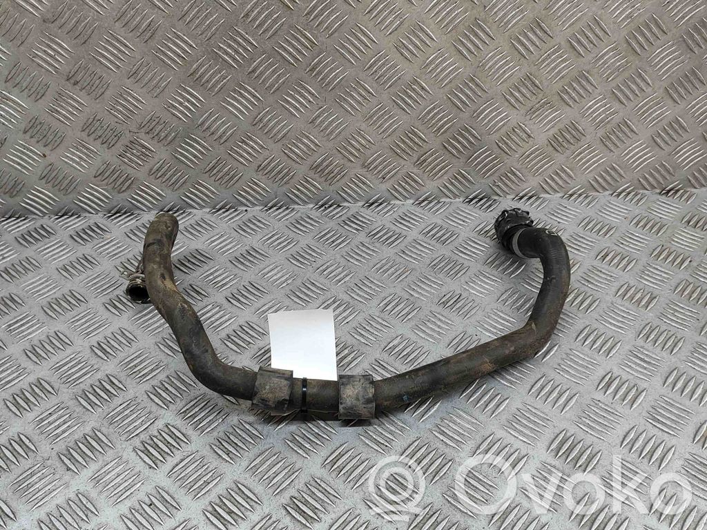 Porsche Taycan 9J1 Conductă/furtun lichid de răcire motor 