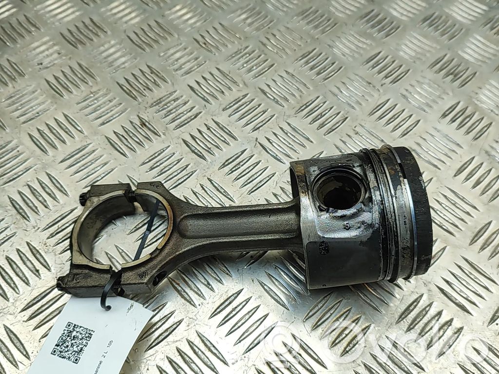 BMW 1 E81 E87 Piston 