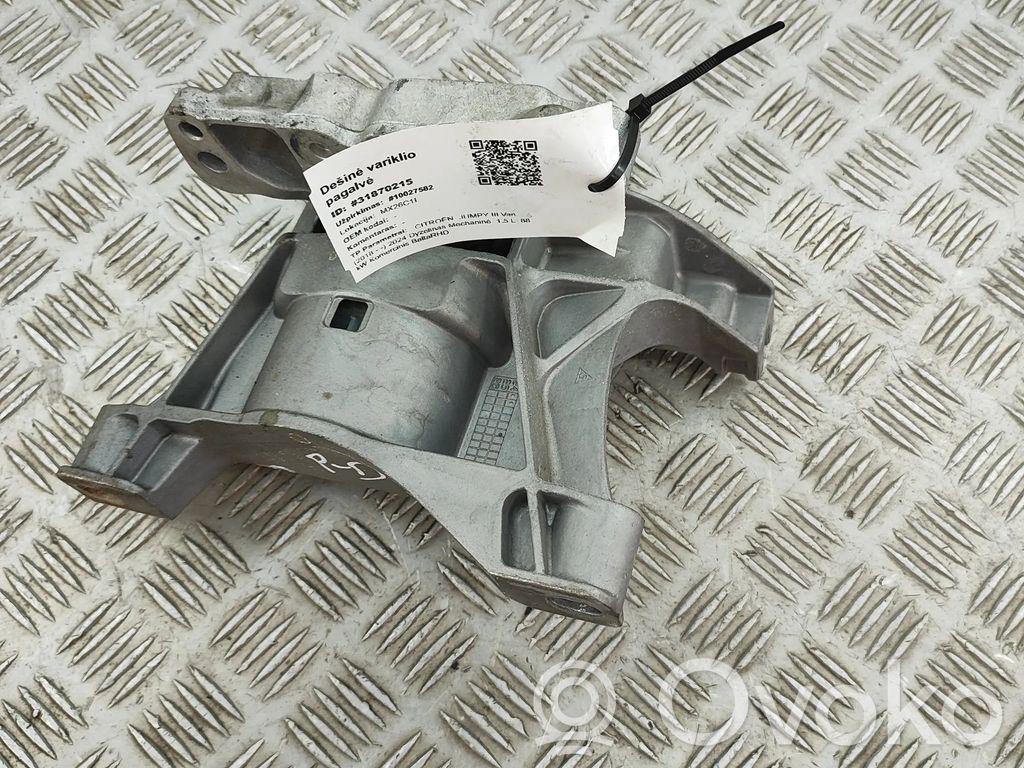 Soporte de montaje del motor   4A111210,4A103720