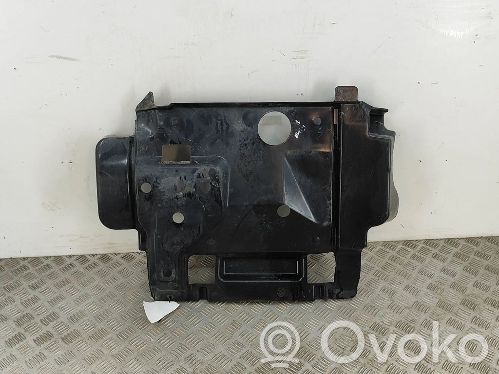 Engine splash shield/under tray   52129290AC