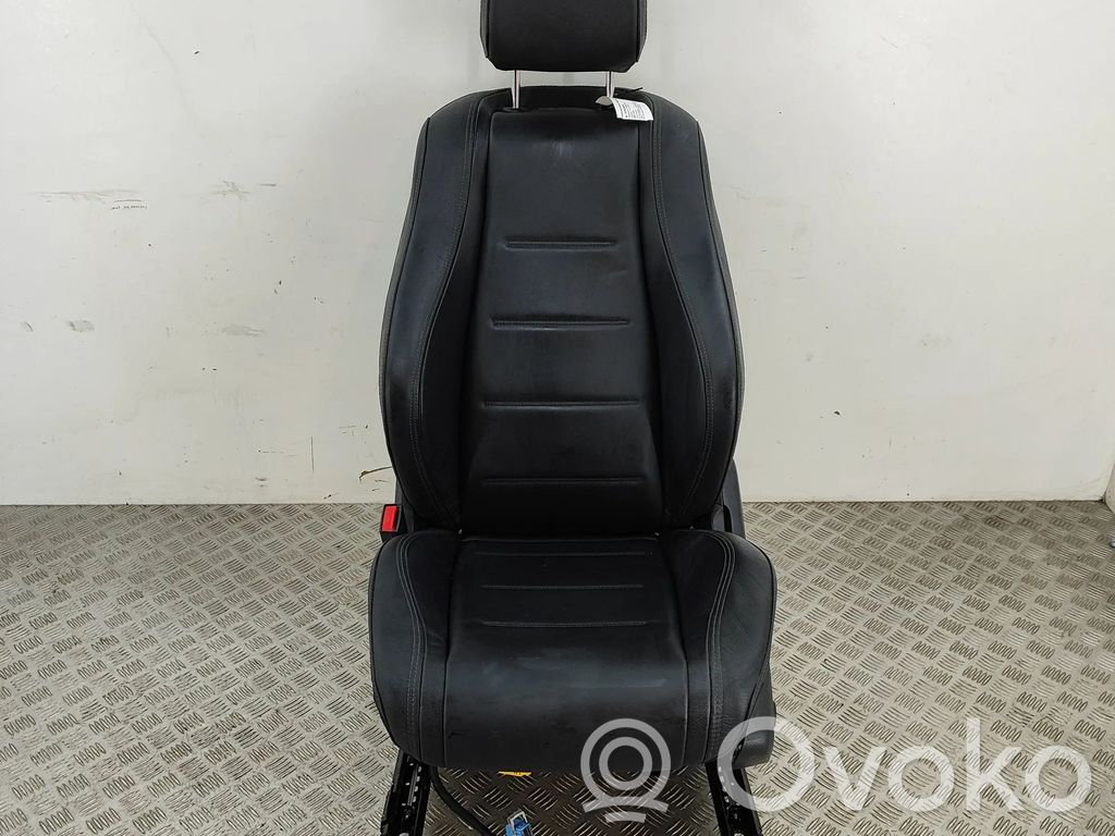 Fotel przedni kierowcy   A1679102509,A0009103311