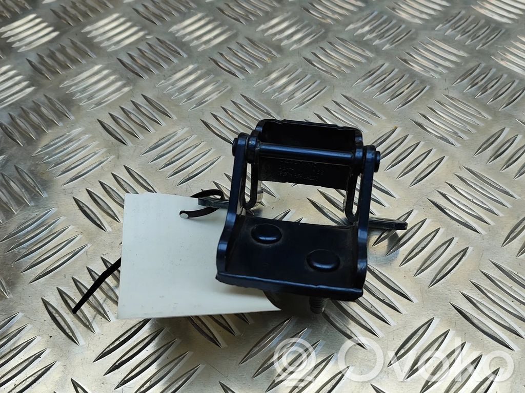 Tailgate/trunk/boot hinge   32338748