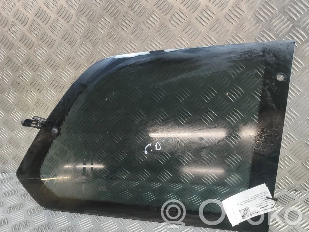 Vidrio lateral trasero