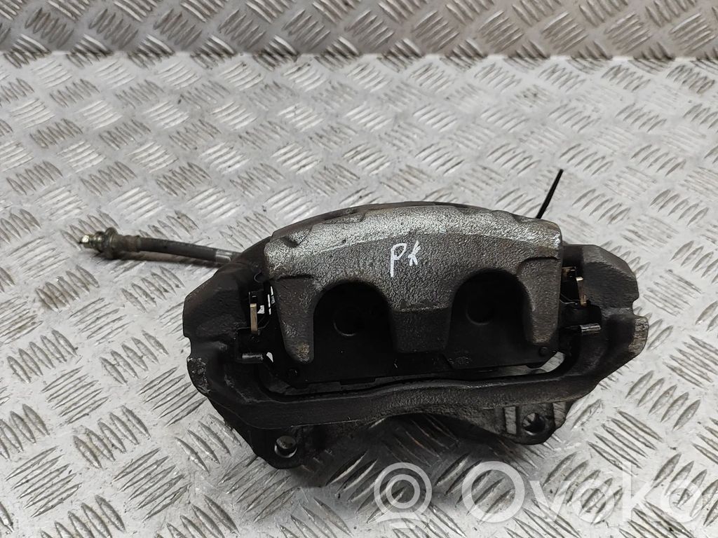 Nissan Ariya Zacisk hamulcowy przedni 