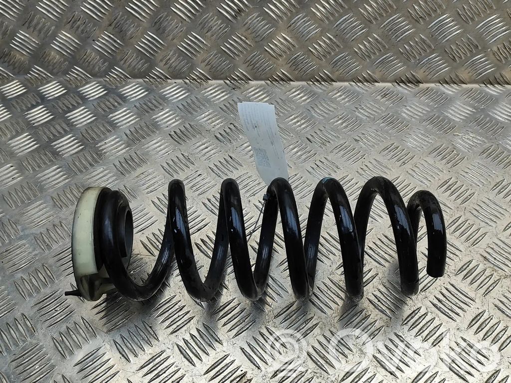 Sprężyna tylna   550205MP2B