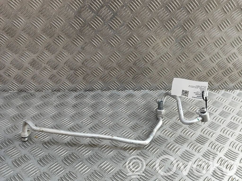 Nissan Ariya Ilmastointilaitteen putki (A/C) 
