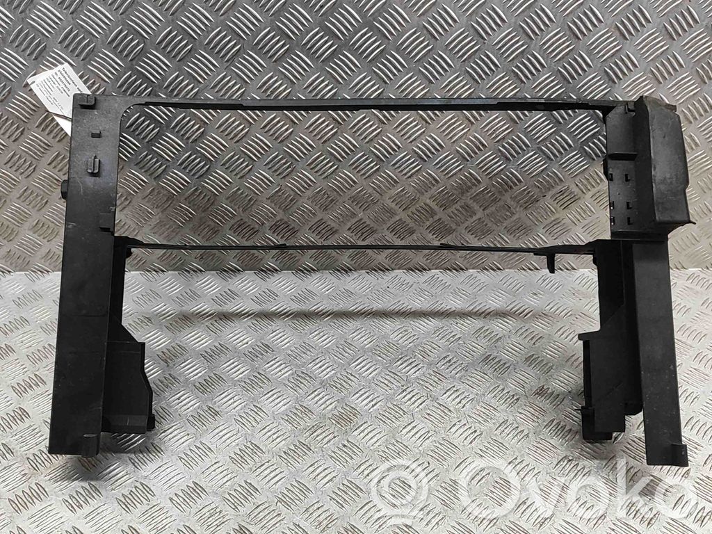 BMW 5 F10 F11 Panel mocowania chłodnicy 